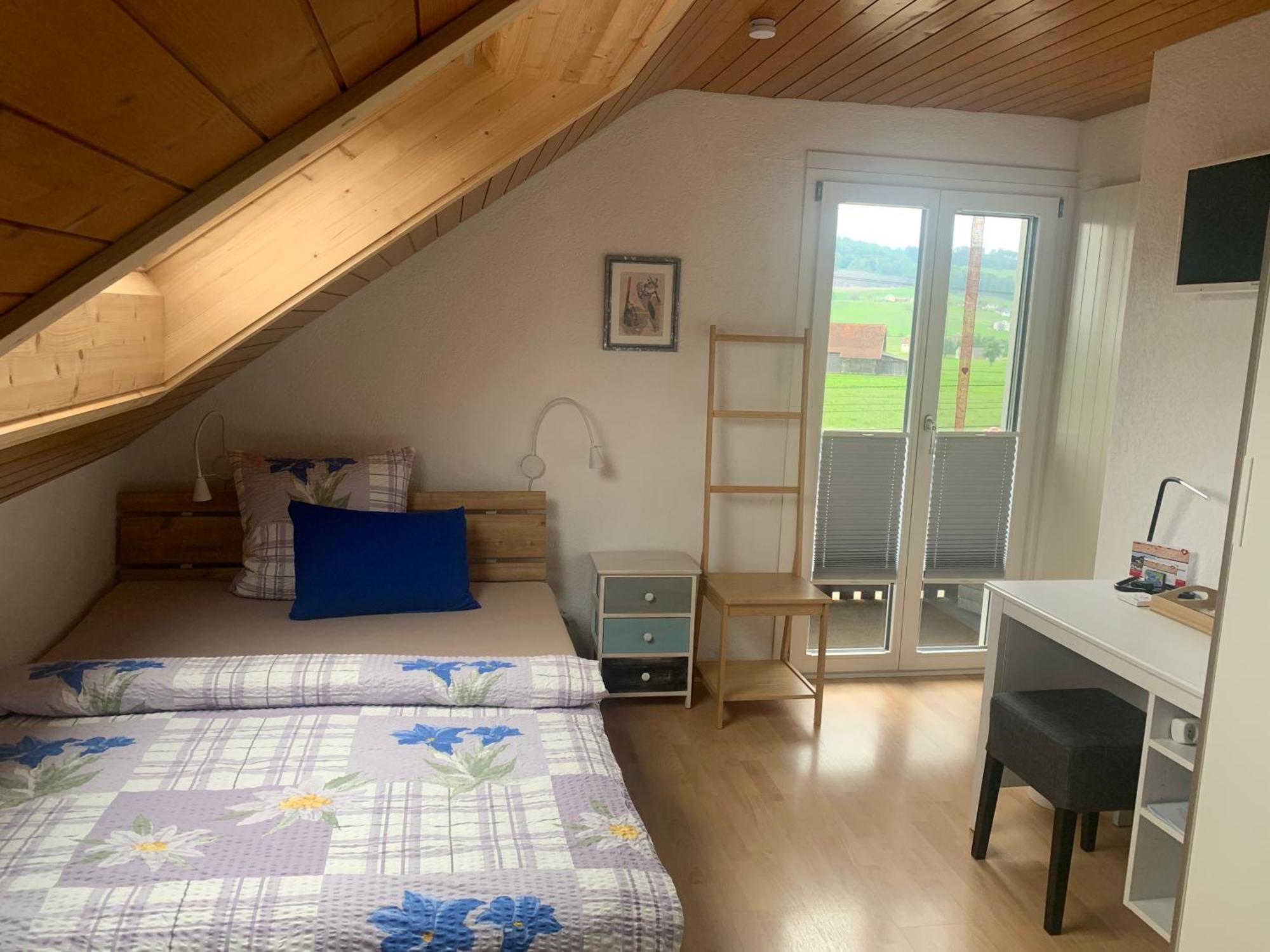 Pension Chalet Charme Siebnen Buitenkant foto