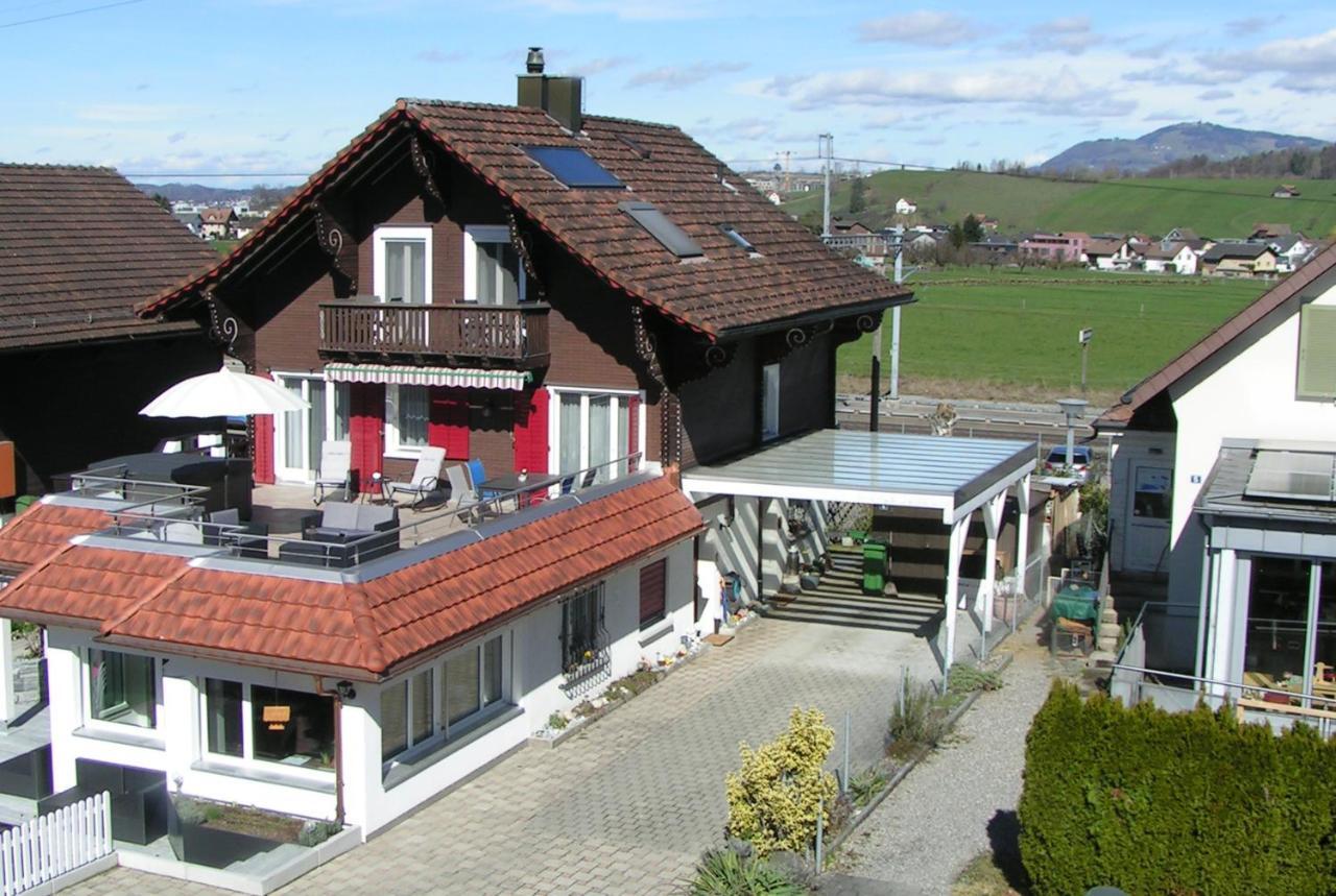 Pension Chalet Charme Siebnen Buitenkant foto
